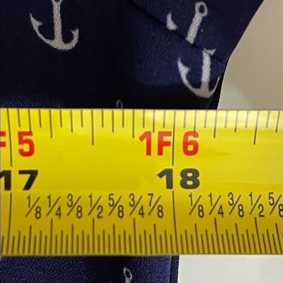 Express sz XS top button down lightweight silky feel navy with white - Picture 4 of 13